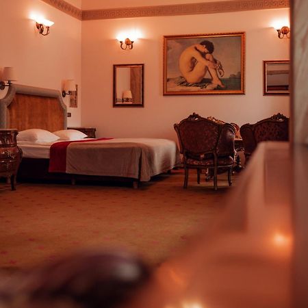 Hotel Ambasada Boleslawiec Boleslawiec  Eksteriør bilde