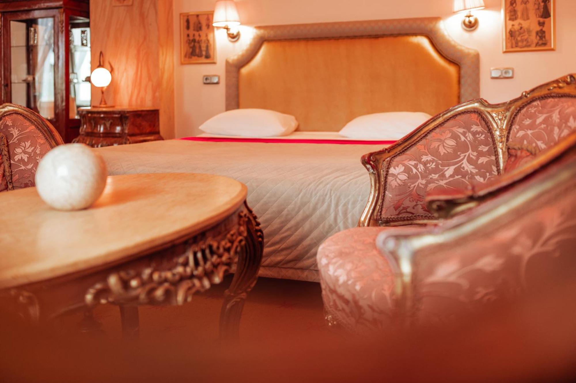 Hotel Ambasada Boleslawiec Boleslawiec  Eksteriør bilde
