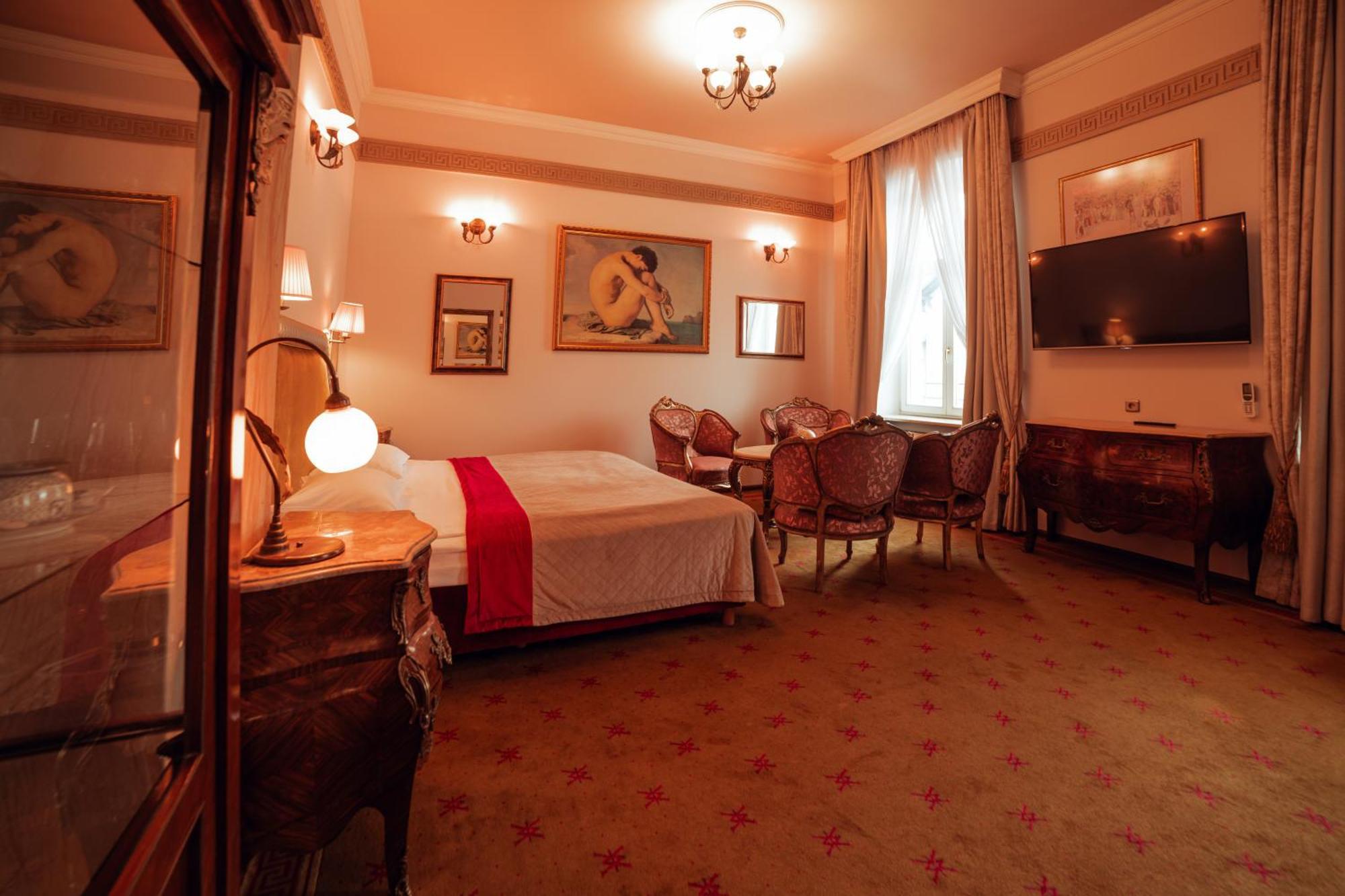 Hotel Ambasada Boleslawiec Boleslawiec  Eksteriør bilde